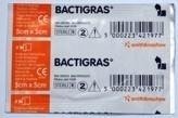 BACTIGRAS opatrunek parafinowy z chlorocheksydyną 5x 5cm (1szt)